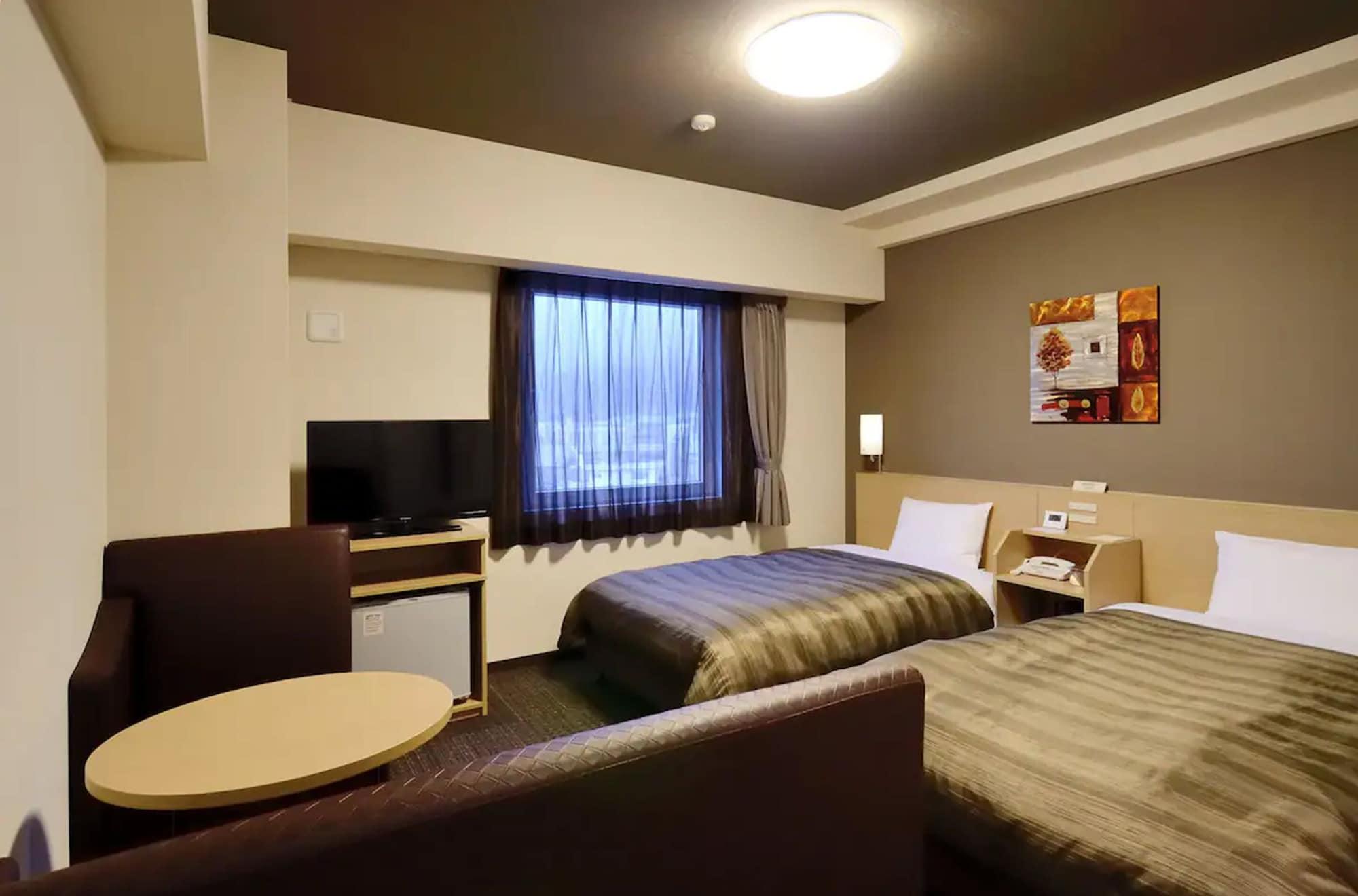 Hotel Route Inn Isehara Ooyama Inter -Kokudo 246 Gou- Zewnętrze zdjęcie