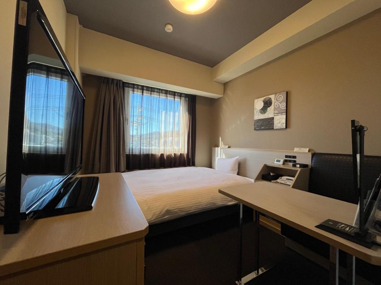 Hotel Route Inn Isehara Ooyama Inter -Kokudo 246 Gou- Zewnętrze zdjęcie
