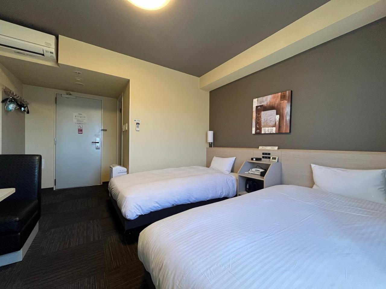 Hotel Route Inn Isehara Ooyama Inter -Kokudo 246 Gou- Zewnętrze zdjęcie