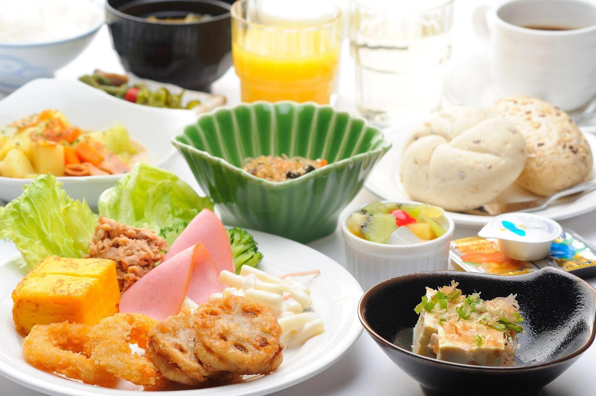Hotel Route Inn Isehara Ooyama Inter -Kokudo 246 Gou- Zewnętrze zdjęcie